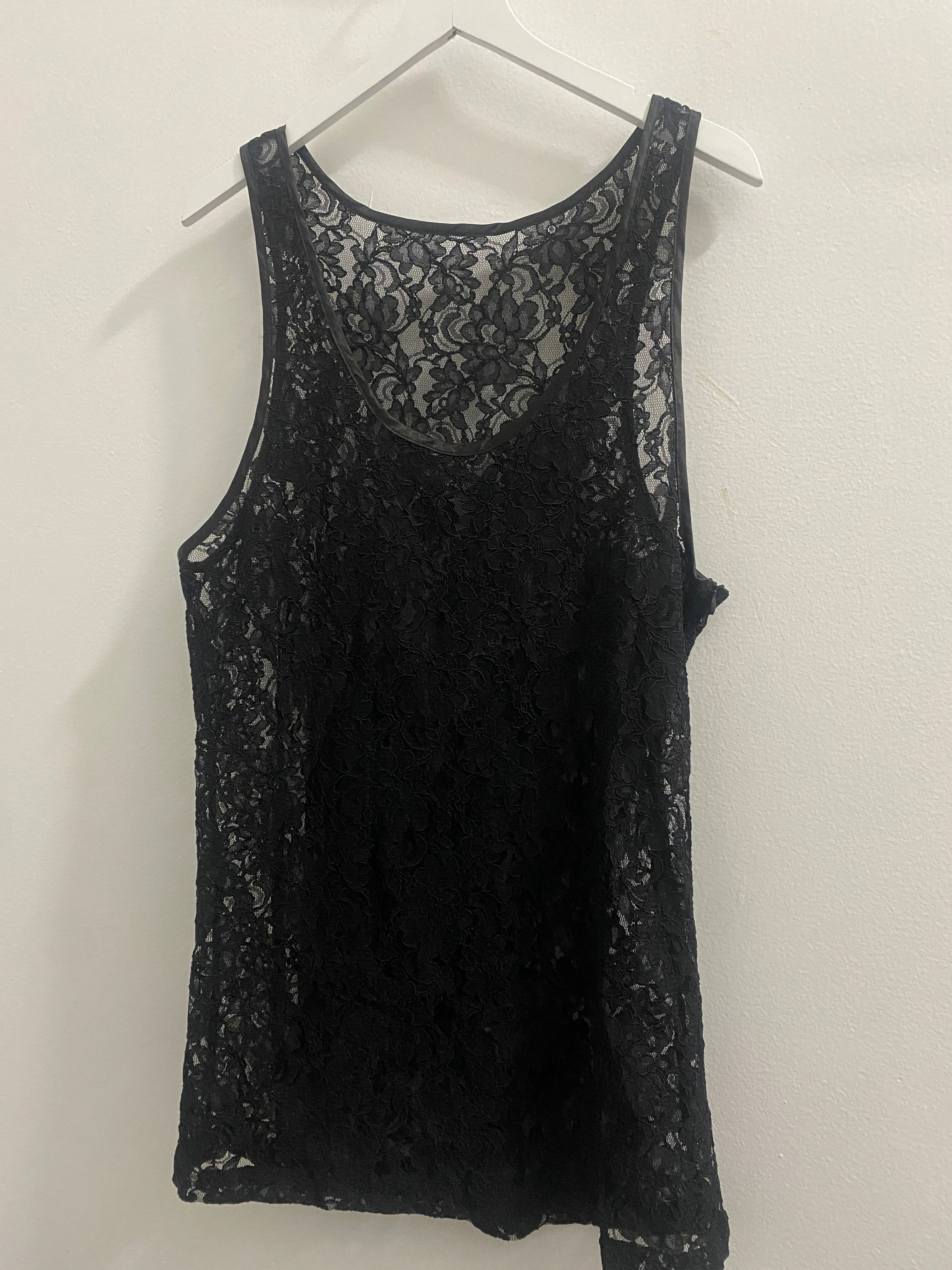 TANK in LACE | LARGE | Sample Sale